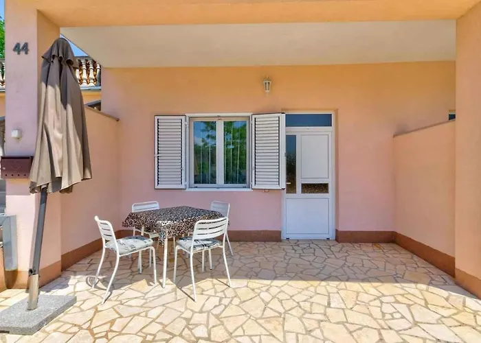 One-bedroom Near Sea 3 Apartment Crikvenica