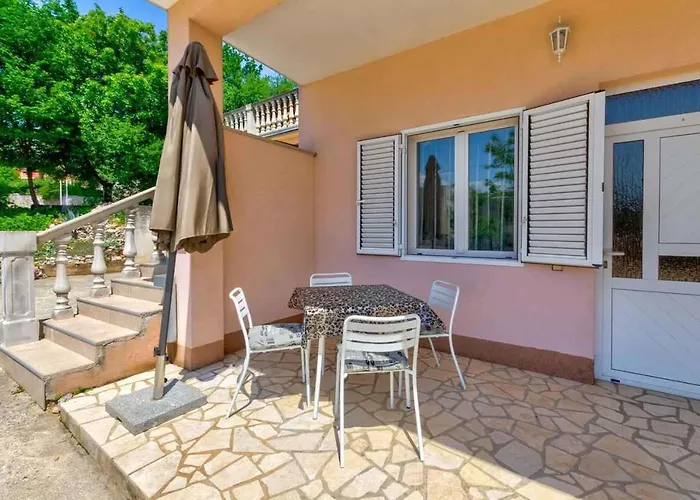 One-bedroom Near Sea 3 Apartment